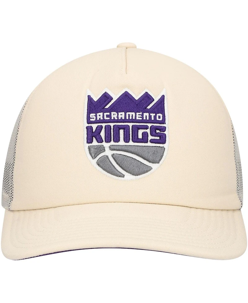 Mitchell & Ness Men's Cream Sacramento Kings Trucker Adjustable Hat