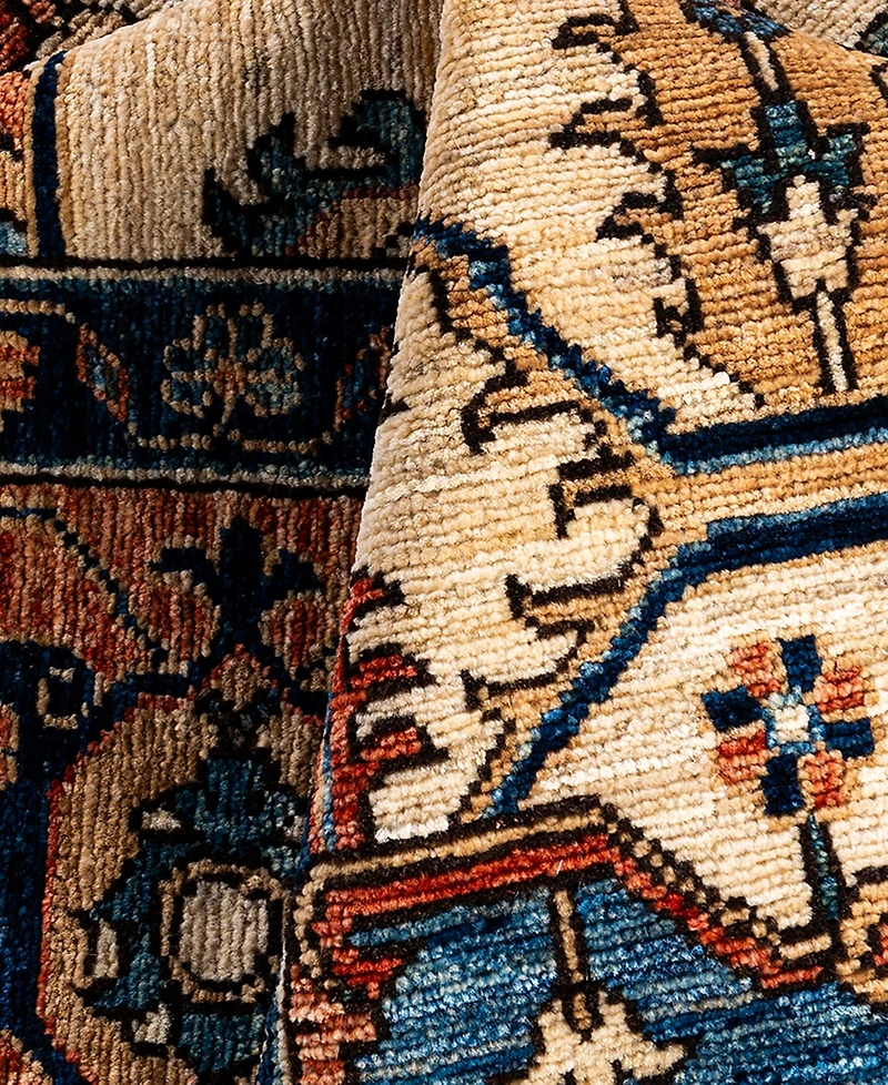 Adorn Hand Woven Rugs Serapi M1993 8'2"x9'11" Area Rug