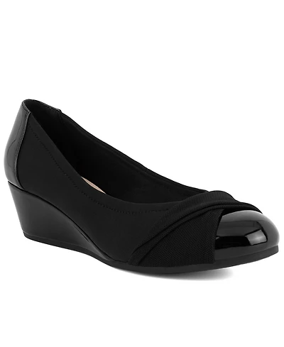 Jones New York Women's Preslee Round Toe Wedge Pumps