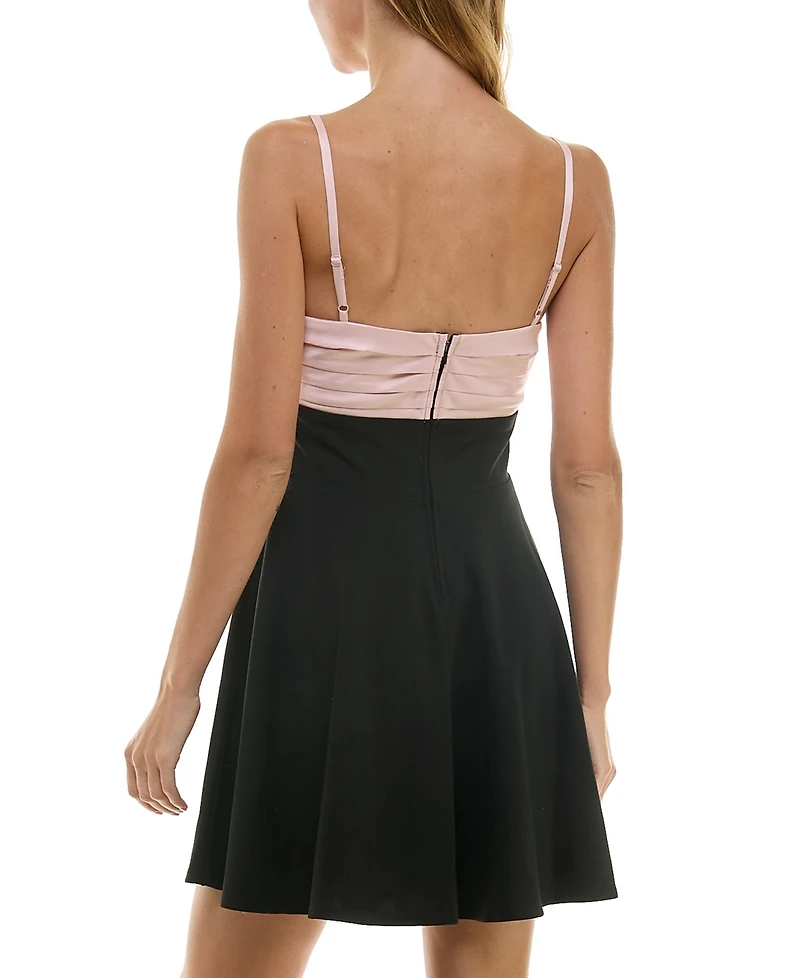Juniors' Rosette Ruched Badeau Dress
