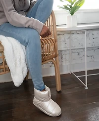 Isotoner Signature Women's Puffer Bootie