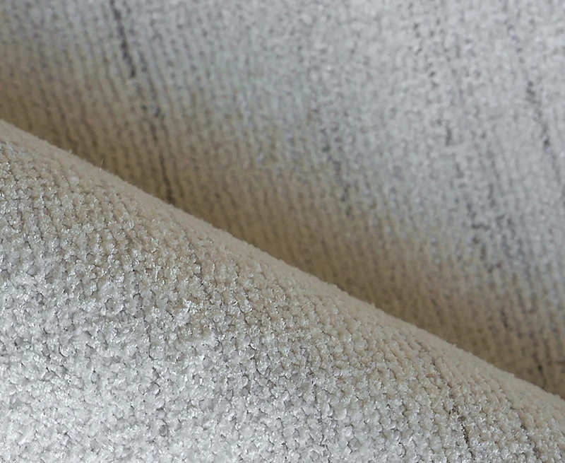 Exquisite Rugs Poliforma 2'x3' Area Rug