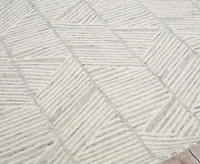 Exquisite Rugs Kascata 6786 Rug Collection