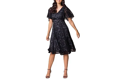 Kiyonna Women's Camille Lace Cocktail Dress