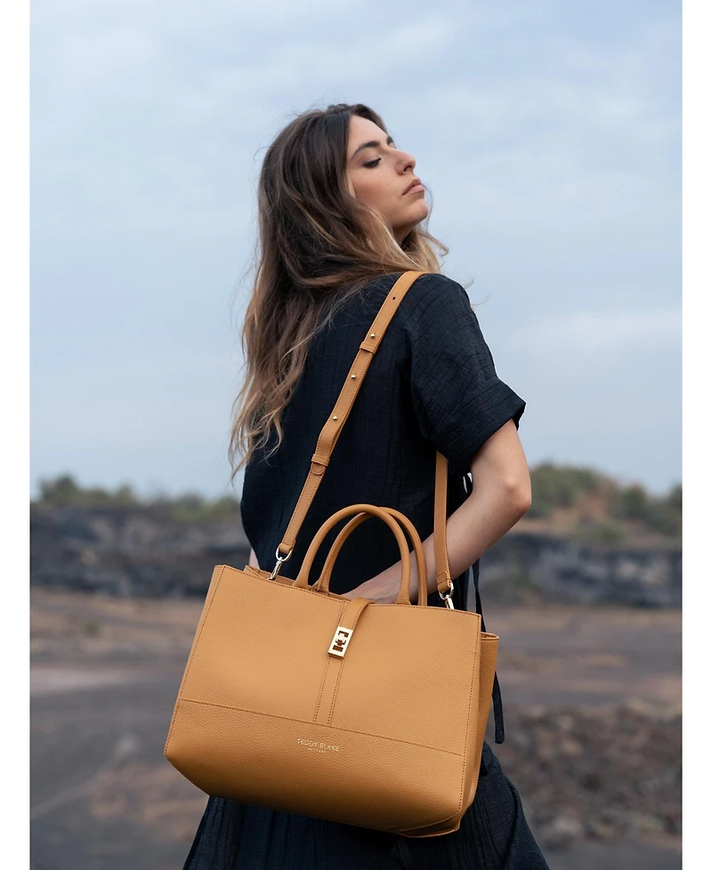 Lydia Dollarino 14"