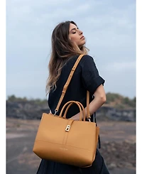 Lydia Dollarino 14"