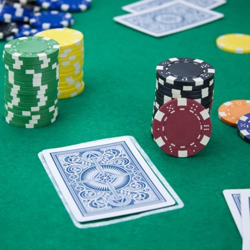 Slickblue Striped Poker Chips Set (25-Pack) for Casino-Style Gaming