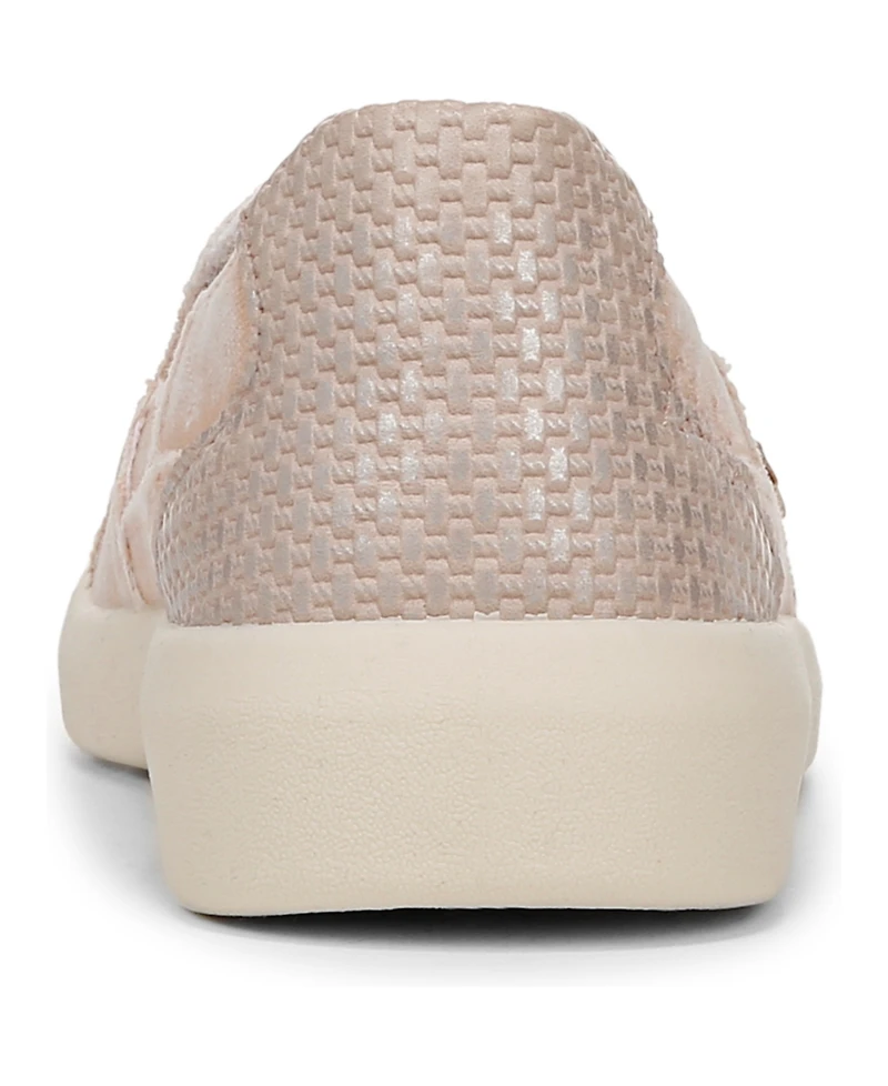 Blowfish Malibu Women's Beachfront Round Toe Slip On Sneakers