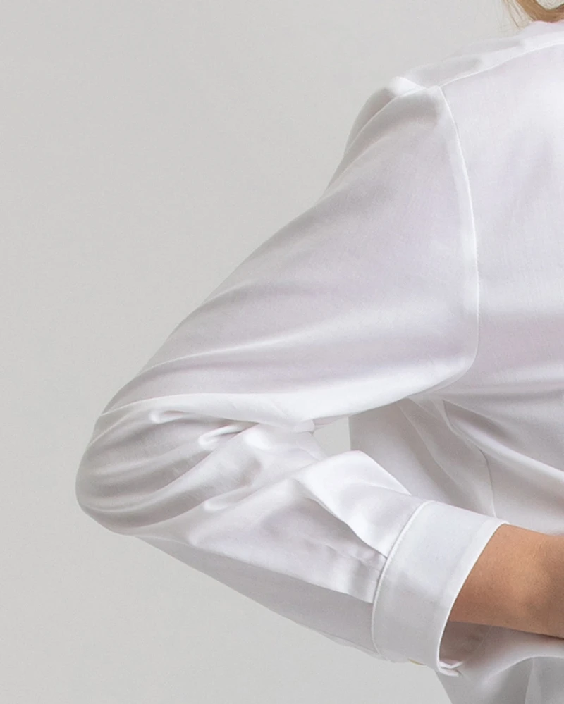 Maternity 3/4 Sleeve Anna Blouse with V-Neck