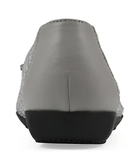 Cliffs by White Mountain Women's Carlicia Round Toe Ballet Flats