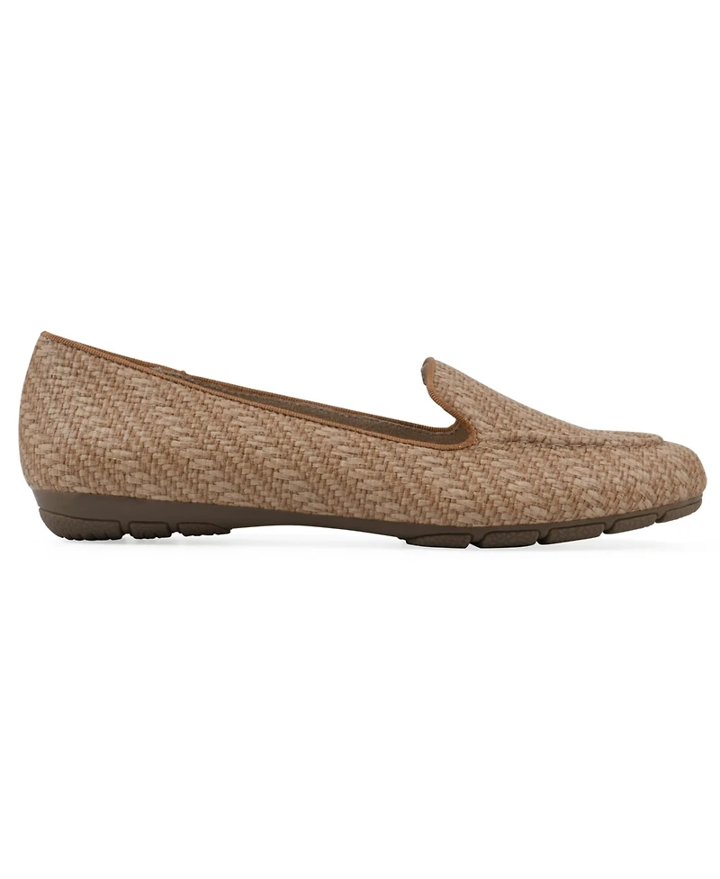 Cliffs by White Mountain Women's Gutsy Almond Toe Loafers