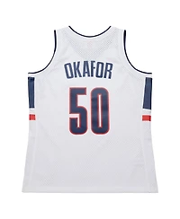 Mitchell & Ness Men's UConn Huskies Emeka Okafor White 2001/02 Swingman Replica Jersey