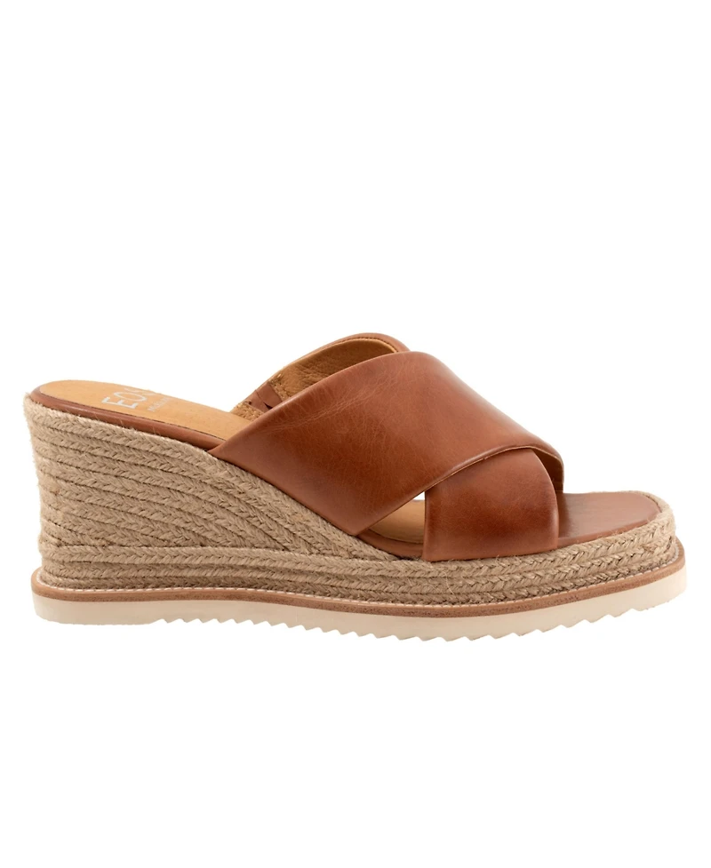 Zelie Sandal