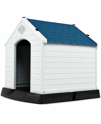 Dog House Made of Plastic with Ventilation System and Fastening Device