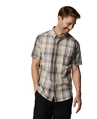 Columbia Men's Rapid Rivers Short Sleeve Plaid Shirt