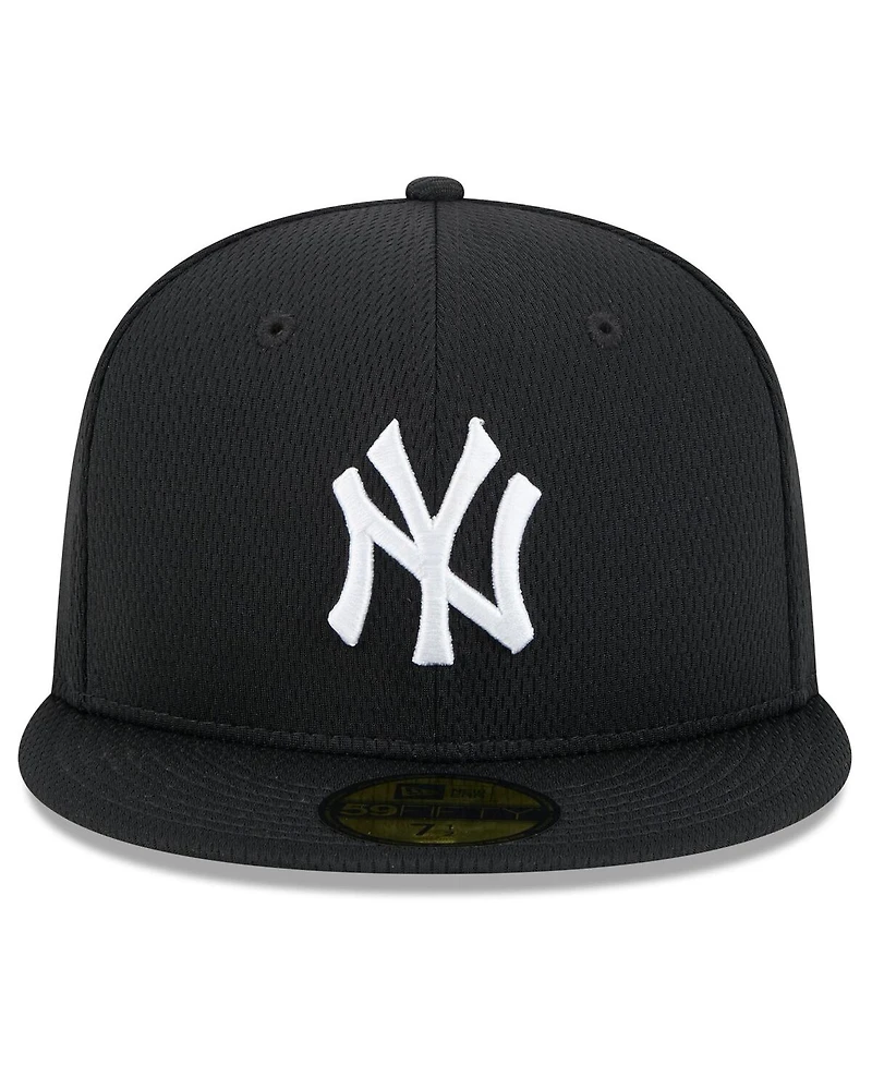 New Era Men's Black New York Yankees 2025 Mlb Clubhouse 59FIFTY Fitted Hat