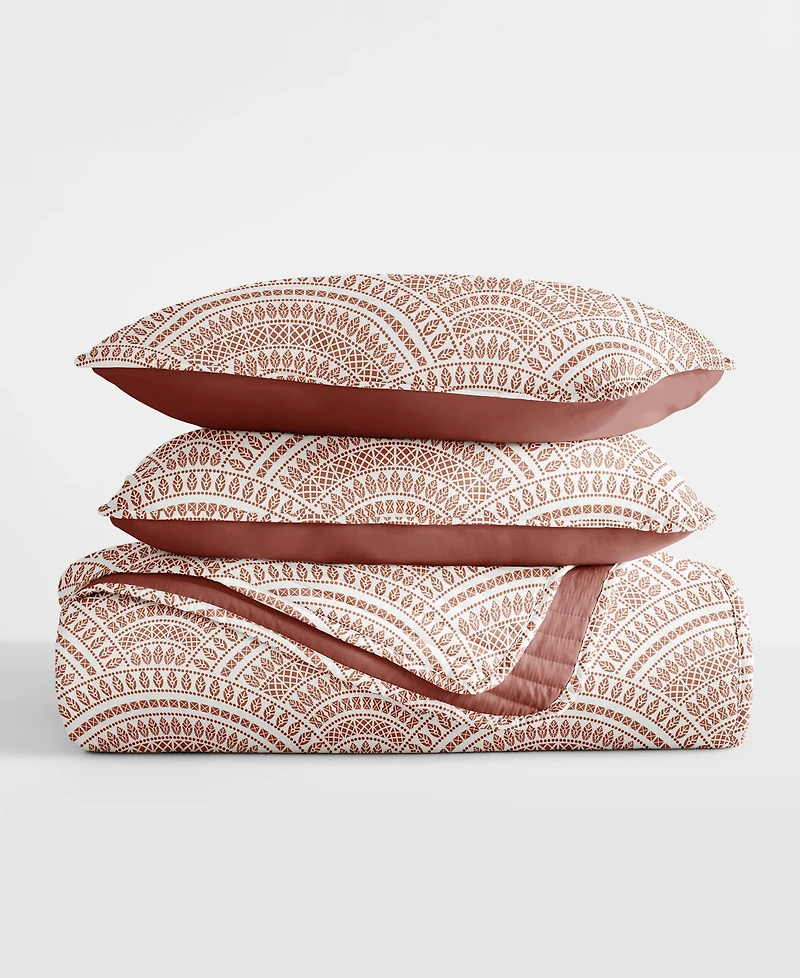 ienjoy Home Scallop Reversible 3-Pc. Lightweight Quilt Set, King/California King