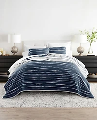 ienjoy Home Horizon Lines Reversible 2-Pc. Lightweight Quilt Set, Twin/Twin Xl