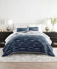 Ienjoy Home Horizon Lines Reversible Lightweight Quilt Sets