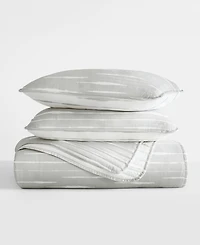 ienjoy Home Horizon Lines Reversible -Pc. Lightweight Quilt Set
