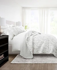 ienjoy Home Sprouting Vines Stripe Reversible -Pc. Lightweight Quilt Set