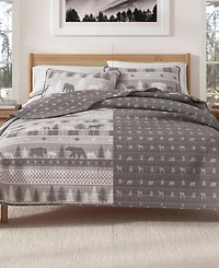 Rustic Woodland Reversible Microfiber Quilt Set with Shams