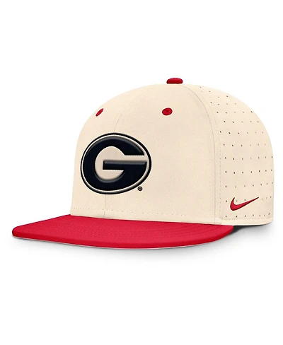 Nike Men's Natural Georgia Bulldogs On-Field Dugout True Performance Fitted Hat