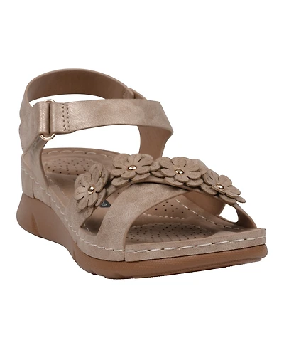 Gc Shoes Women's Faye Floral Strappy Flat Sandals