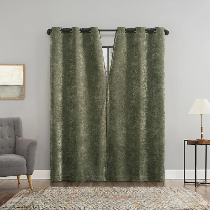 Isidora Velvet Magnetic Closure 100% Blackout Grommet Curtain Panel