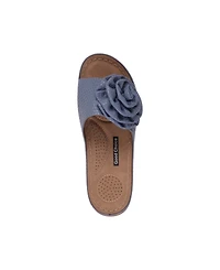 Gc Shoes Women's Honey Flower Rosette Flat Sandals