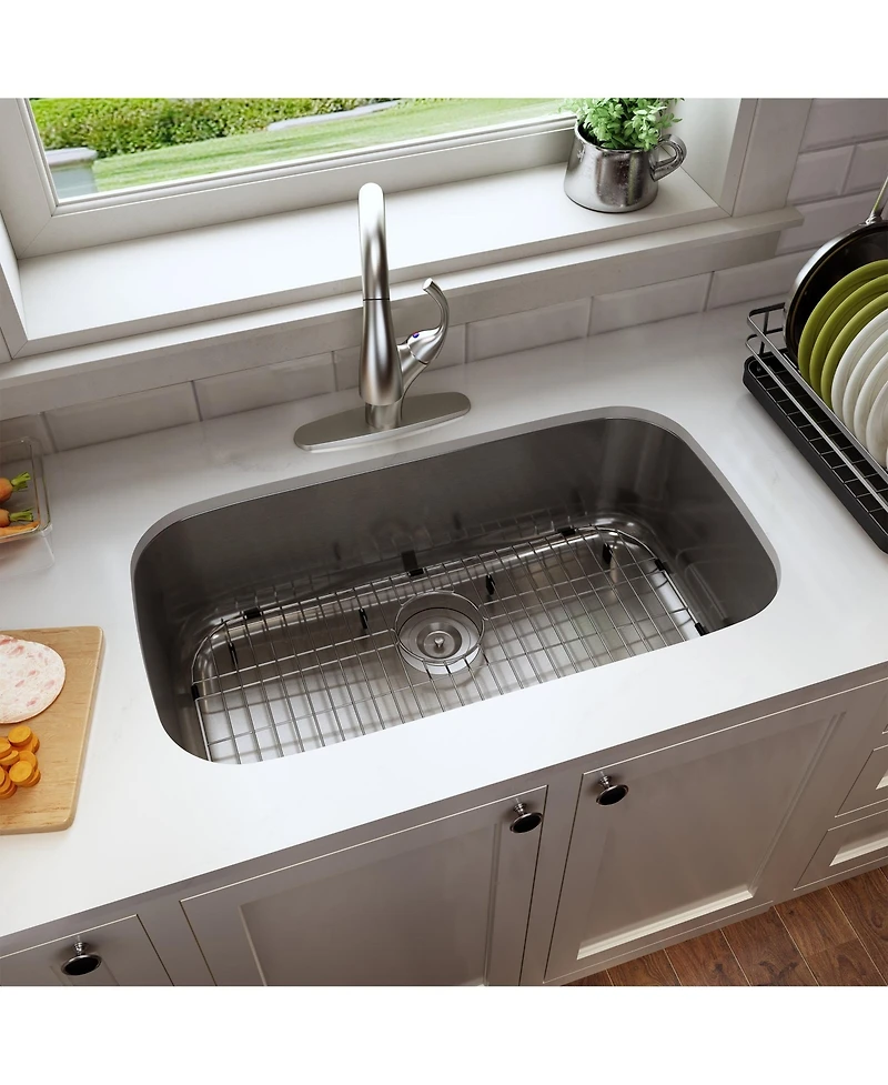 32-Inch 18Ga Thick Stainless Steel Sink Under The Table Installation Single Grooves Brushed Surface With Drain Grid And Drainer