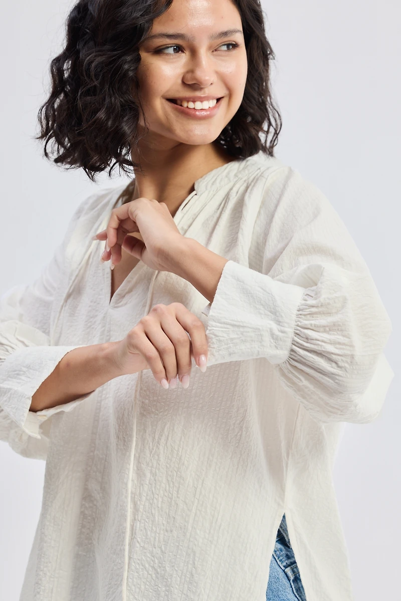 Reistor Women's Relaxed Fit Top with Front-tie Cream