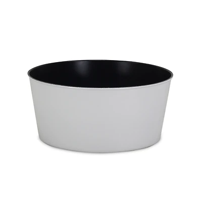 Sturdy Round Plastic Flower Pot for Patio Balcony and Yard Outdoor Decor