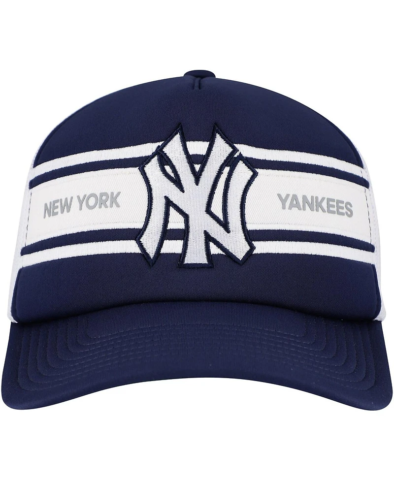Mitchell & Ness Men's Navy New York Yankees Sideline Trucker Adjustable Hat