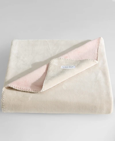 Calvin Klein Modern Solid Reversible Throw, 70" X 50"