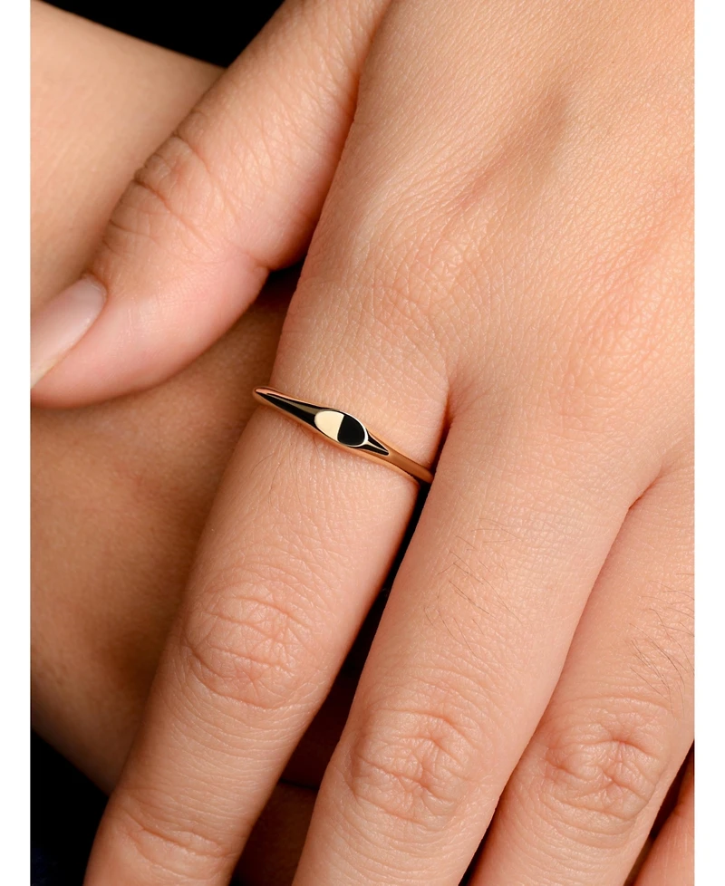Devata Signet Ring in 14K Gold, Size 7, approx. 1.6 grams.