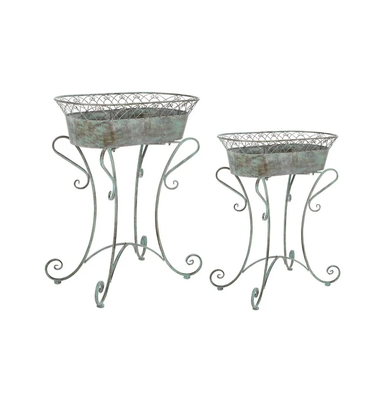 Hendrick Planters
