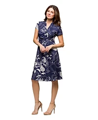 24seven Comfort Apparel Women's Navy Print Short Sleeve Knee Length V Neck Wrap Dress