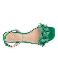 Women's Gwendolyn Kitten Heel