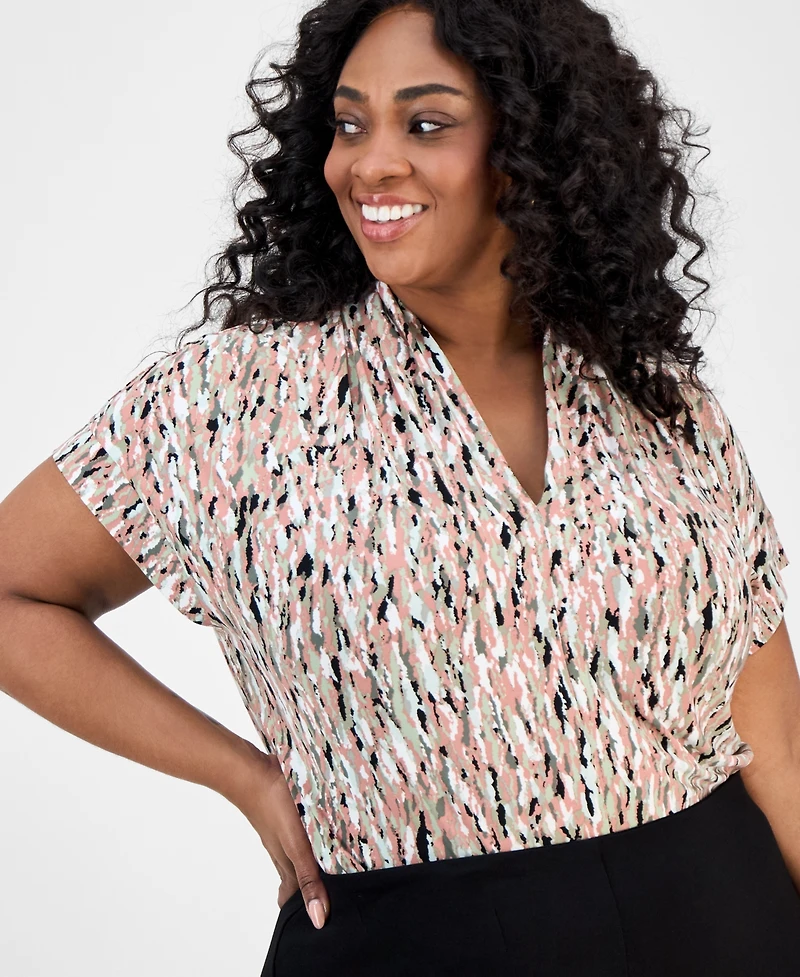 Kasper Plus Abstract-Print Top