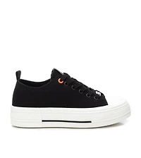 Women's Urban Style Canvas Platform Sneakers Refresh By Xti