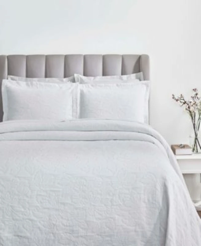 Superior Hibiscus Cotton Matelasse Woven Bedspread Set