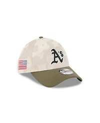 New Era Men's Light Beige/Olive Athletics 2025 Armed Forces Day 39THIRTY Flex Hat