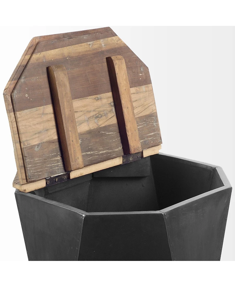 Durable Solid Wood Side Table – Classic Design for Living Rooms