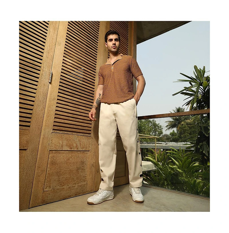 Campus Sutra Men's Off-White Side-Snap Straight Trousers