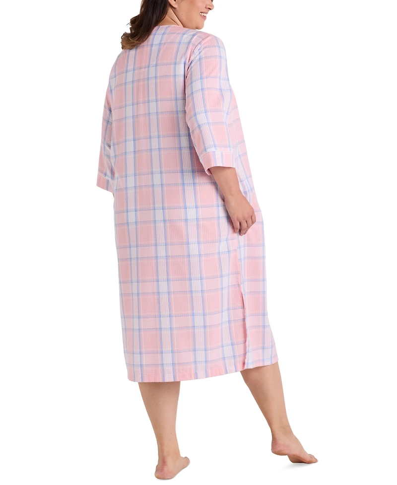 Miss Elaine Plus Embroidered Seersucker Robe