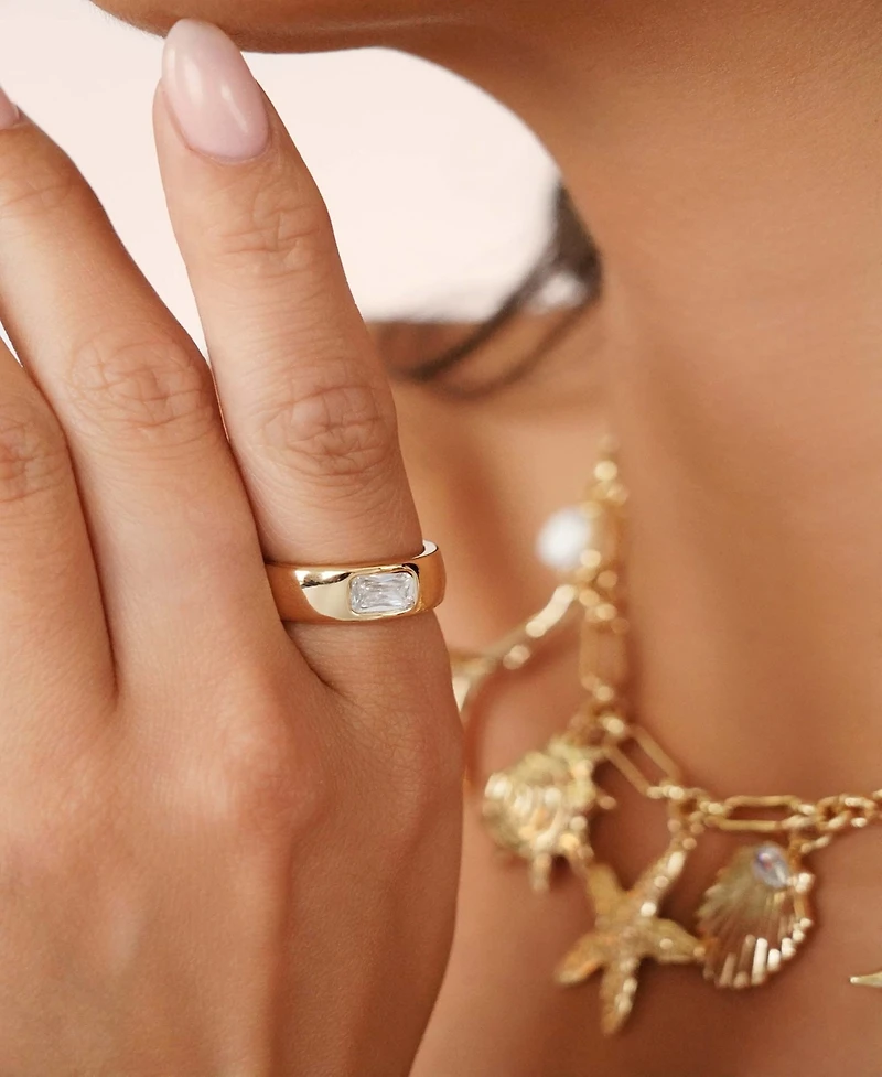 Ettika Emerald Cut Treasure Ring