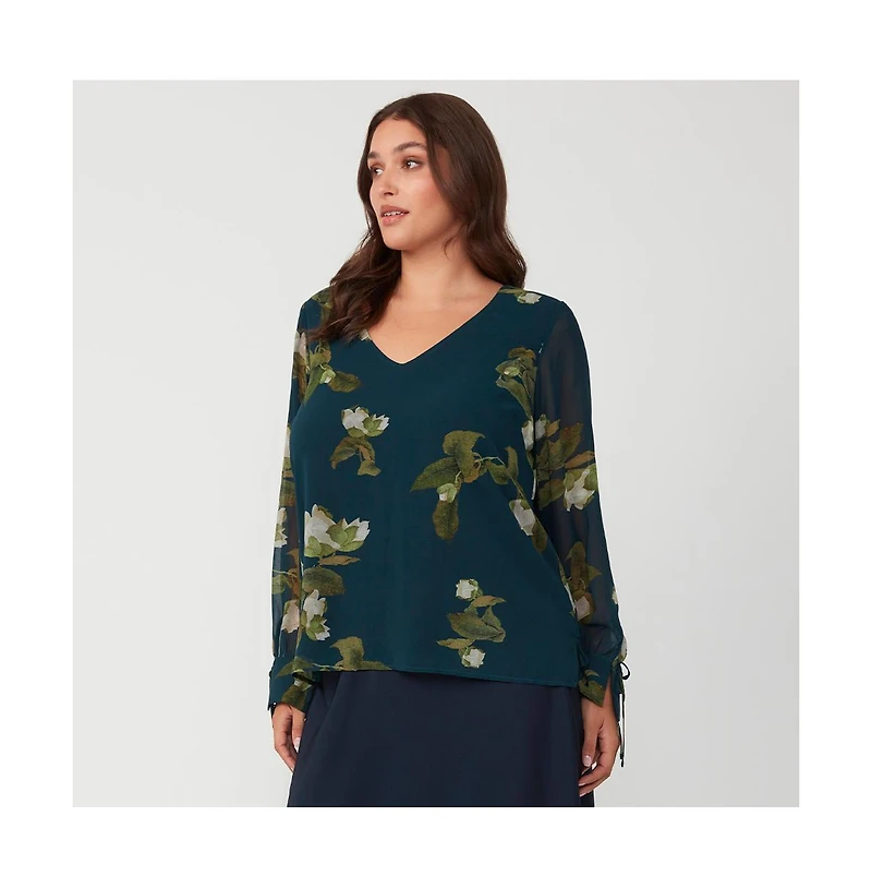 Estelle Summit Bloom Navy Flroal V-Neck Long Sleeve Top