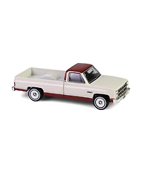 1/64 1981 Gmc Sierra Classic K2500 Neutral & Red Down on Farm 10