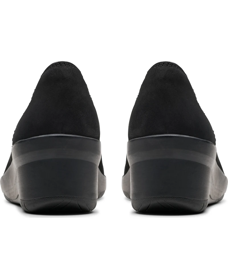 Clarks Collection Women's Suttyn Kaylie Slip-On Shoes